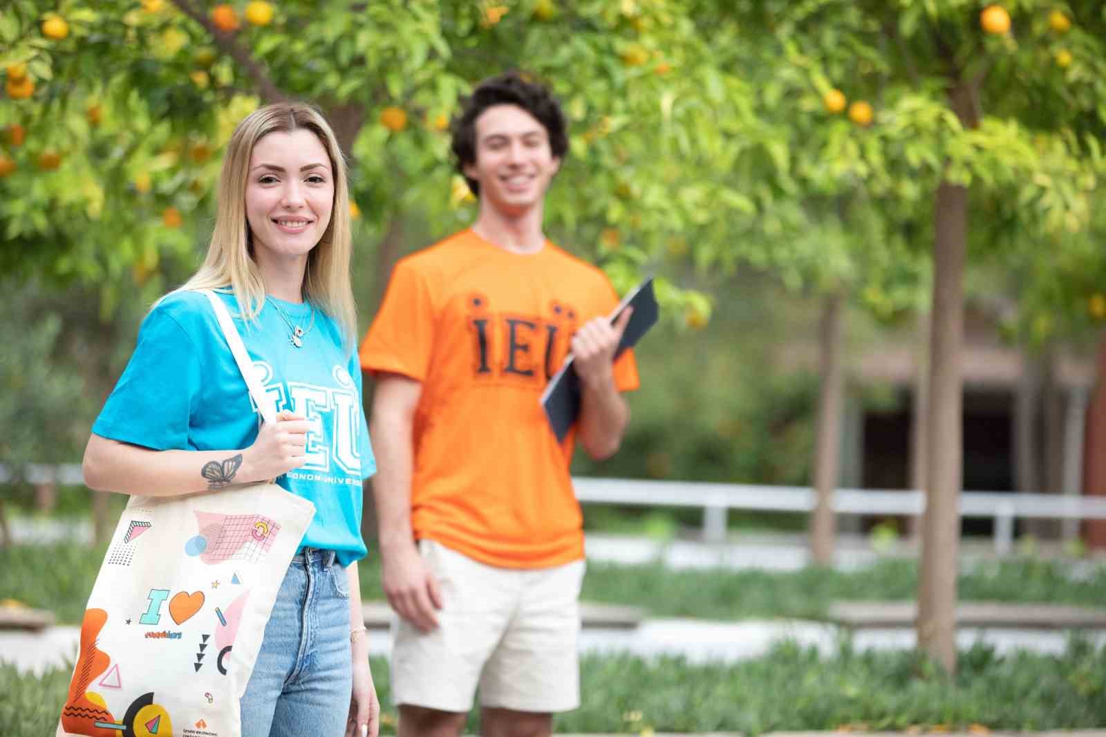 İzmir’den Türkiye’ye uzanan ‘kariyer’ dersi