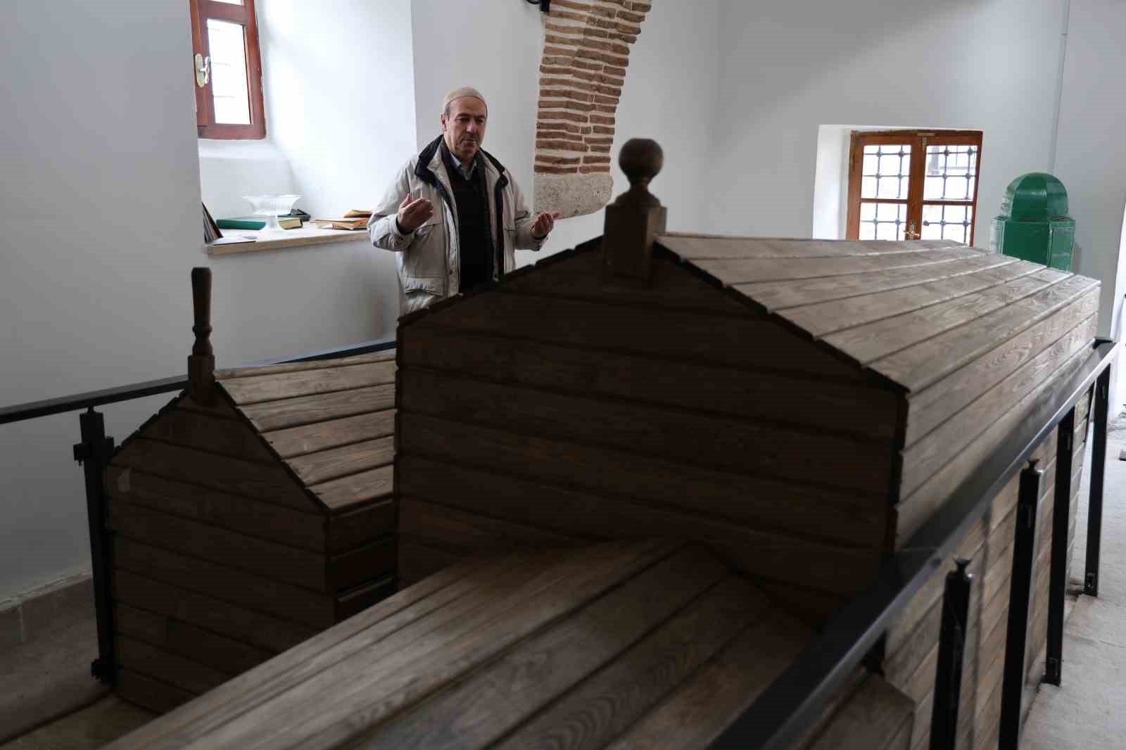 Türk-İslam tarihindeki 3 Şems’ten biri, Kara Şems’in türbesi, ziyaretçilerini ağırlıyor