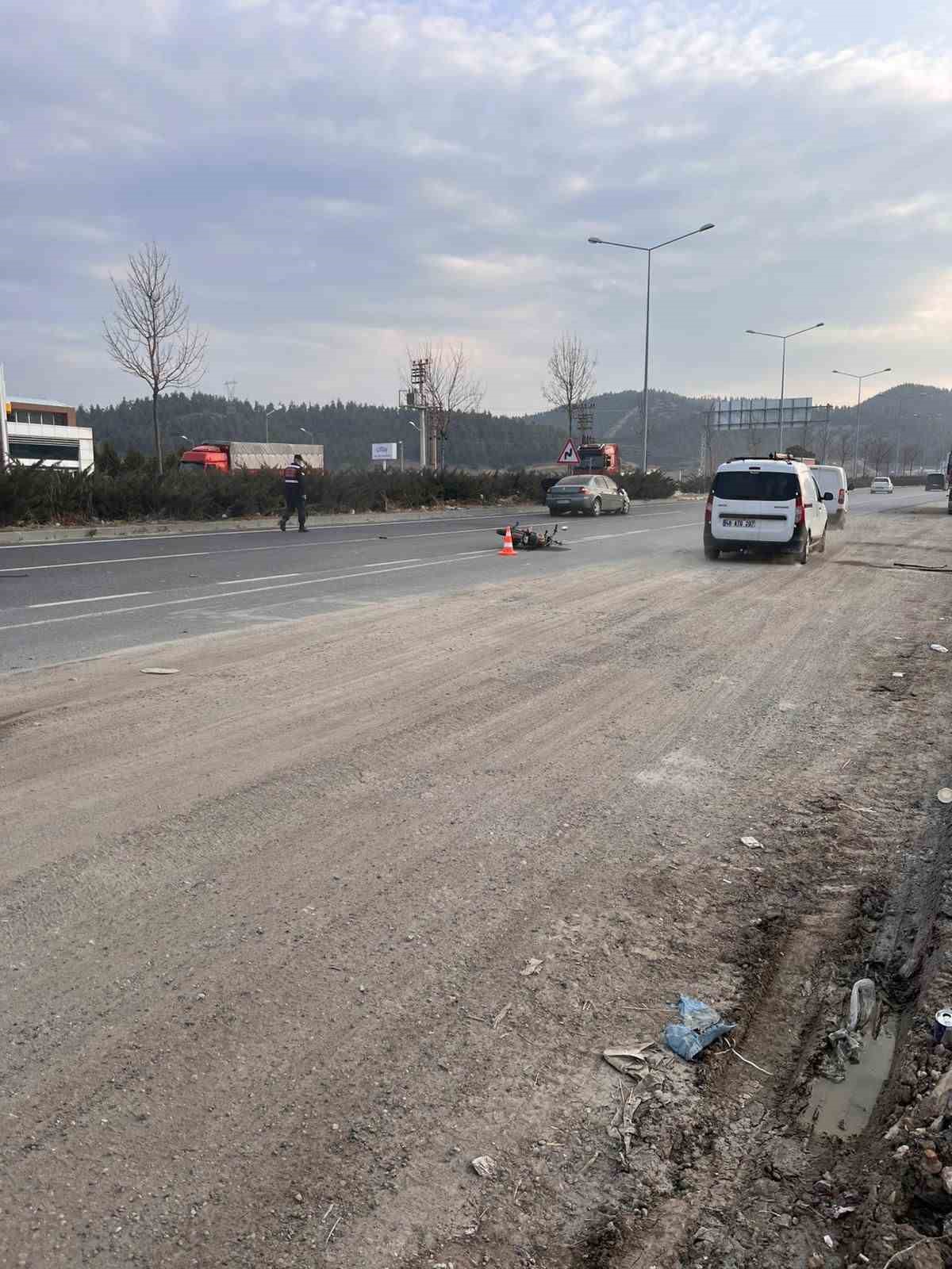 Otomobil ile çarpışan motosikletin sürücüsü hayatını kaybetti