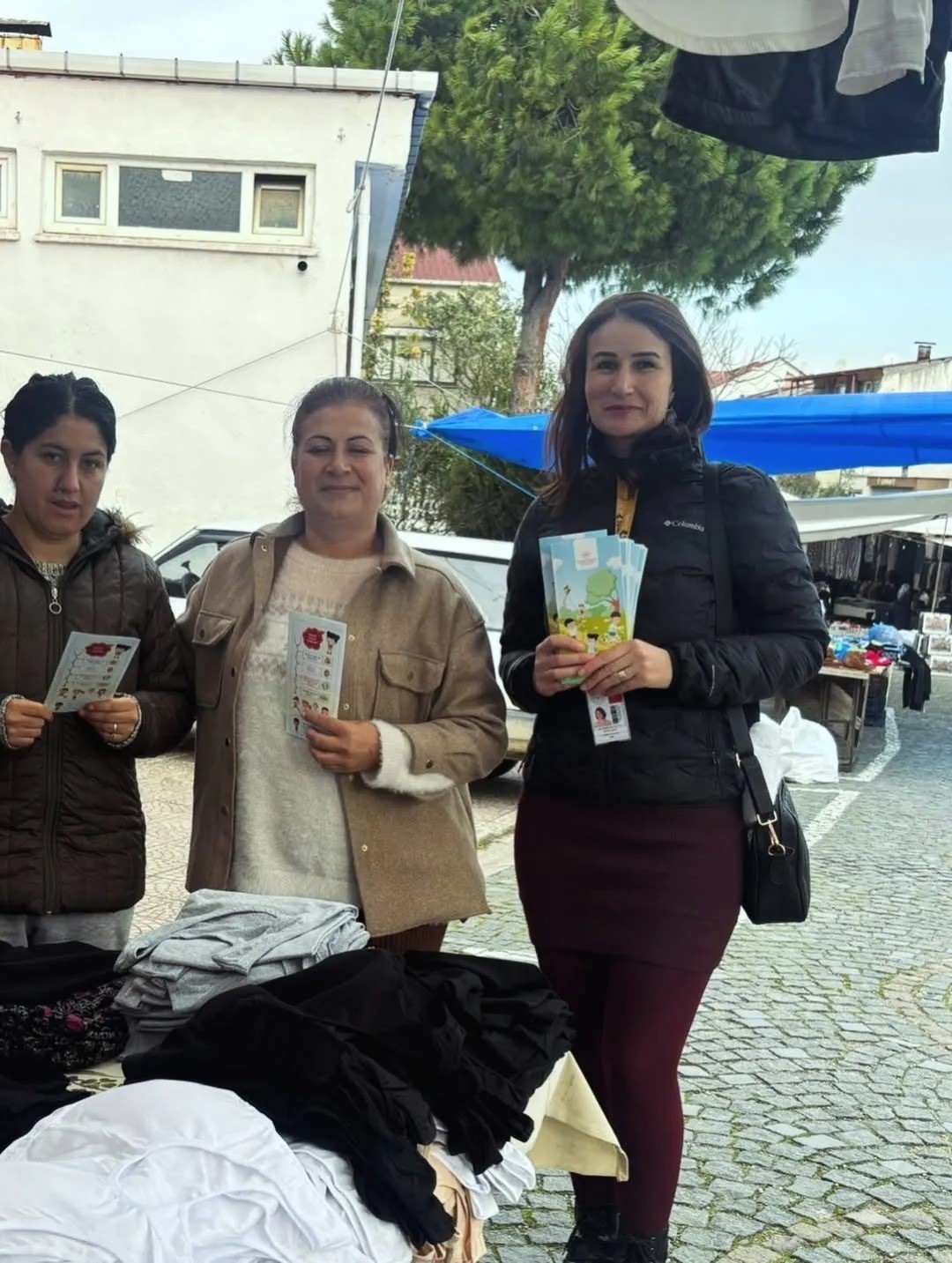 Sağlıkçılardan pazar yerinde obezite farkındalığı