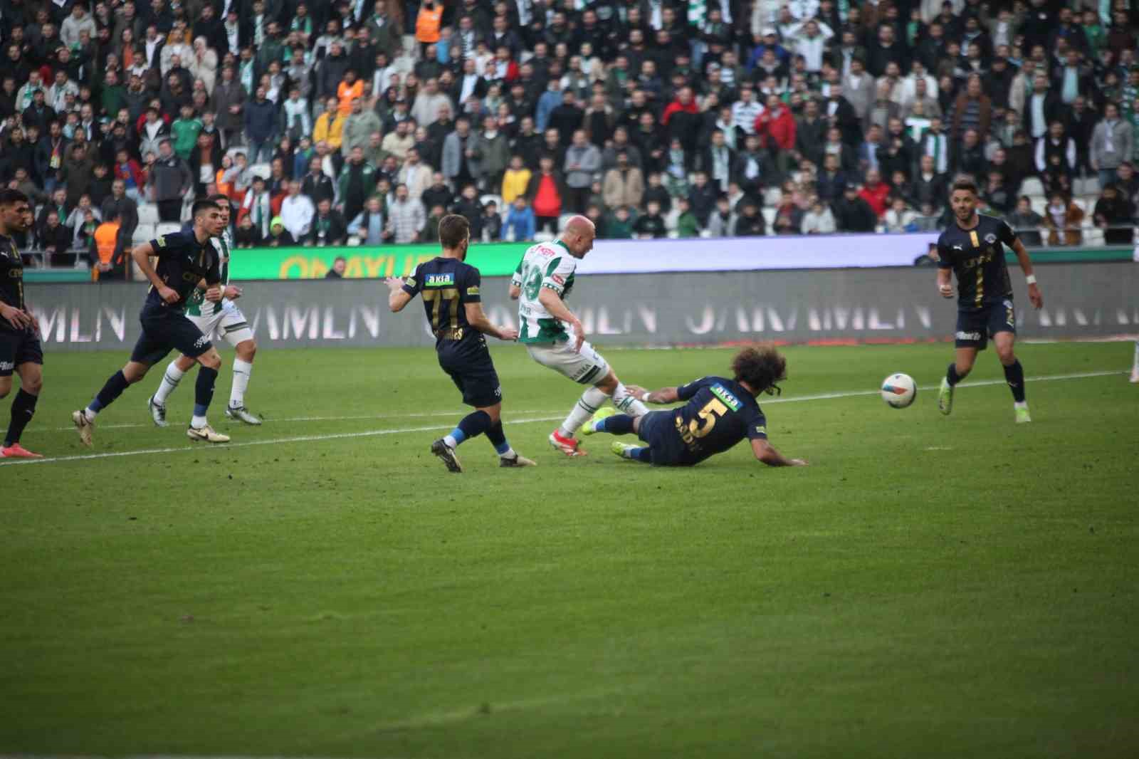 Konyaspor ile Kasımpaşa 30. randevuda