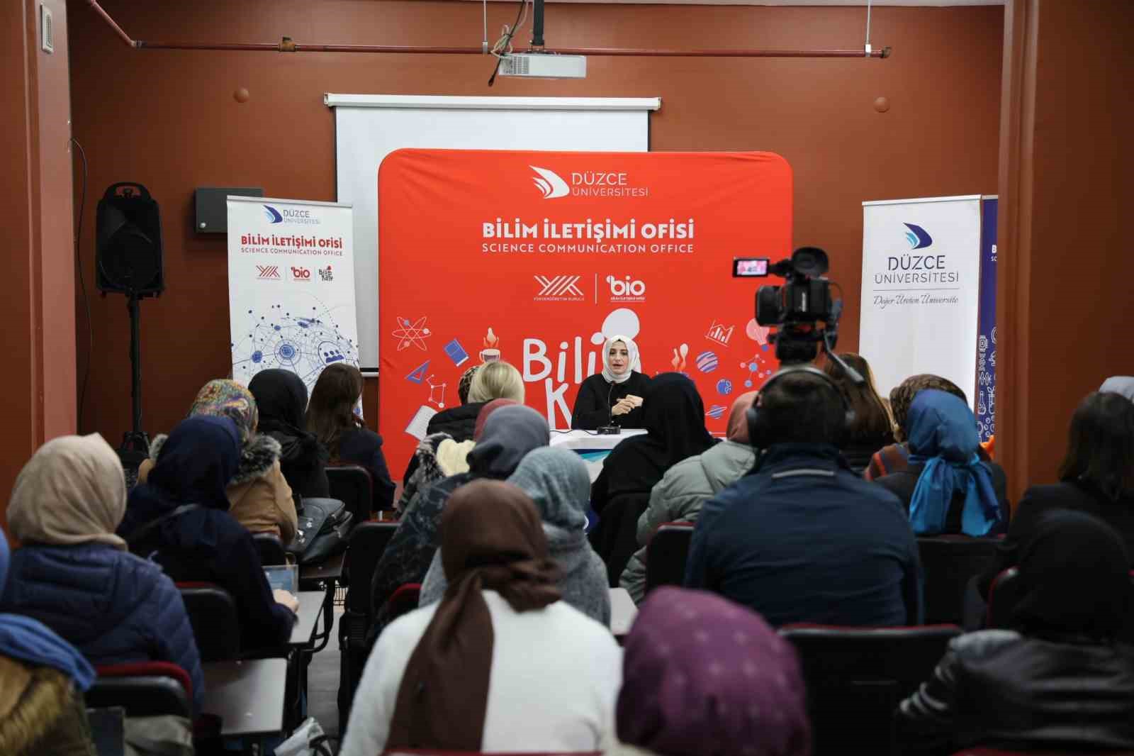 Bilim Kafe’de kadın sağlığı ve erken tanının önemi konuşuldu