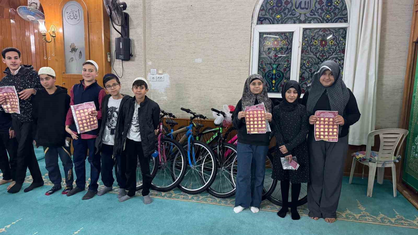 Osmaniye’de teravih namazı çocukların neşesiyle şenleniyor