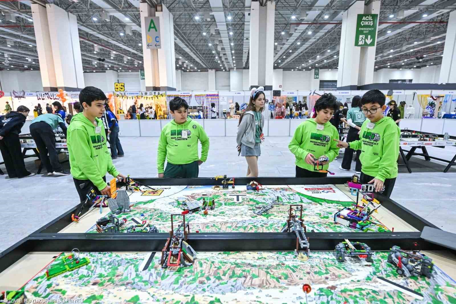 FIRST LEGO League Ulusal Turnuvası Fuar İzmir’de başladı