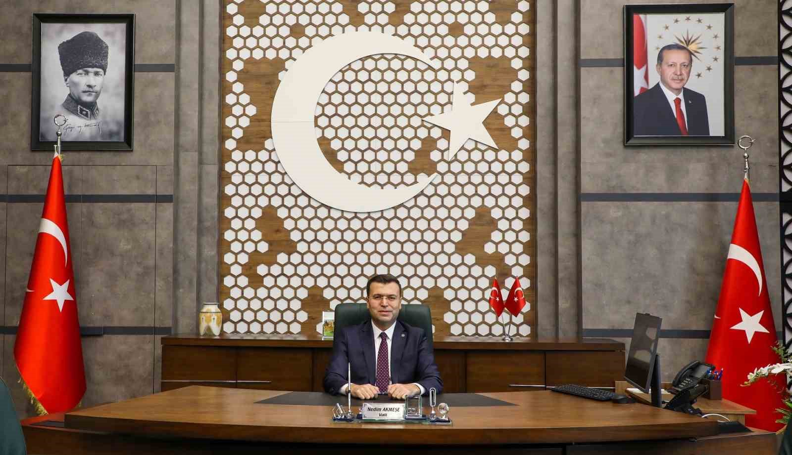 Vali Akmeşe: "Kadınların katkısı geleceğimiz için vazgeçilmezdir"