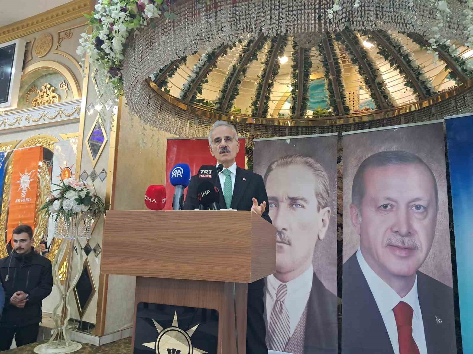 Bakan Uraloğlu: "Türkiye’nin ulaşım ve iletişim altyapısına yaklaşık 355 milyar dolar yatırım gerçekleştirdik"