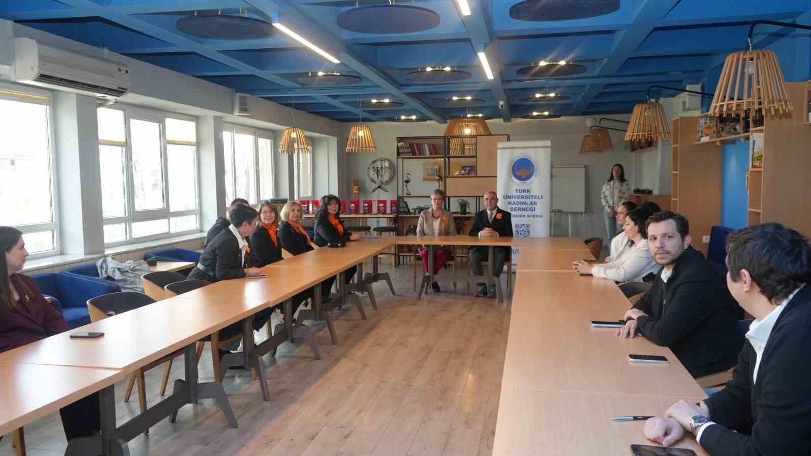 ’İş Dünyası Aile İçi Şiddete Karşı’ projesi toplantısı ilk kez Eskişehir’de