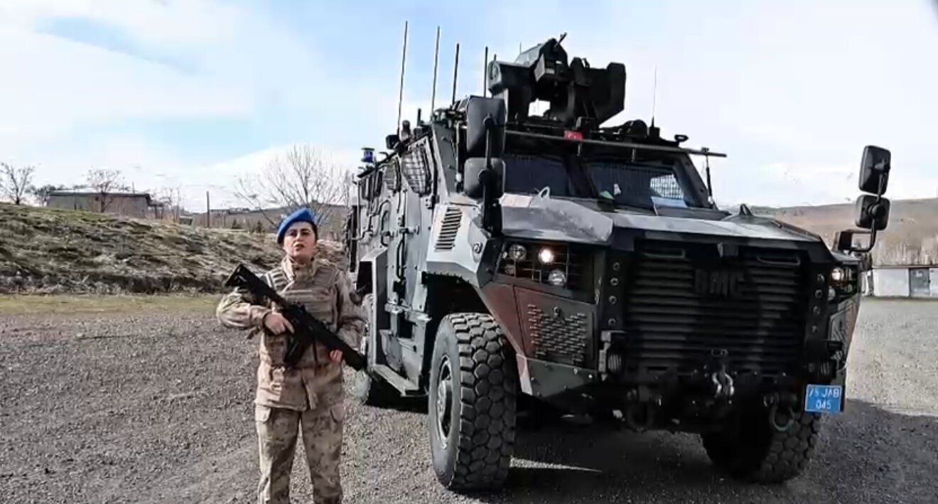 Iğdır’da kadın Jandarmalar 8 Mart’ı görev başında kutladı