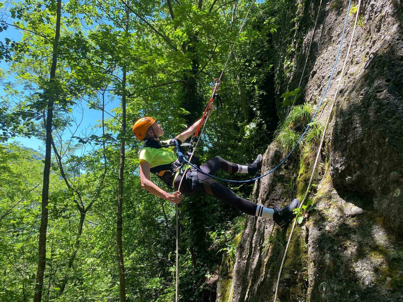 Hayat kurtaran ellerden 8 Mart mesajı