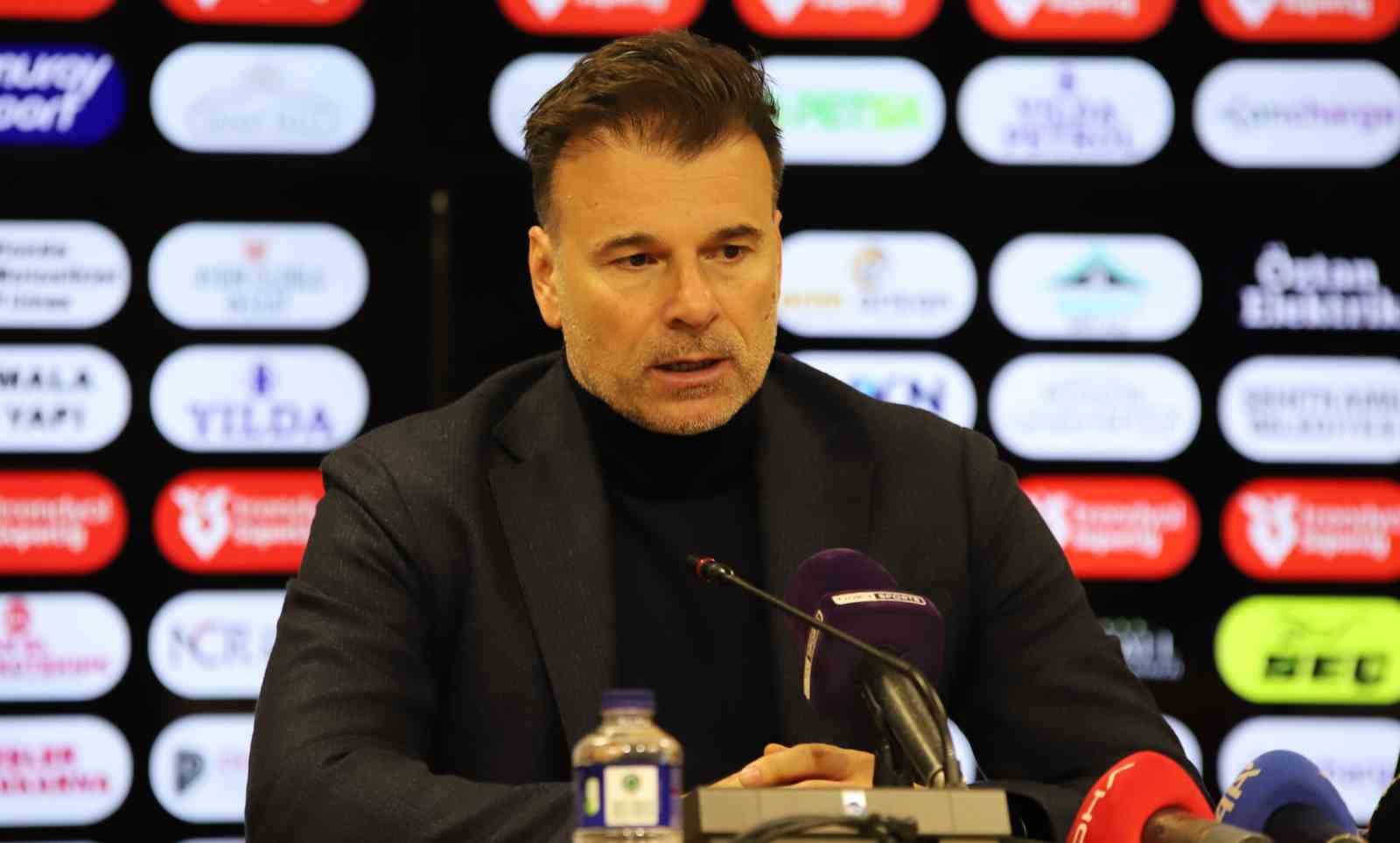 Aleksandar Stanojevic: "Matematiksel olarak şansımız devam ediyor, savaşmaya devam edeceğiz"