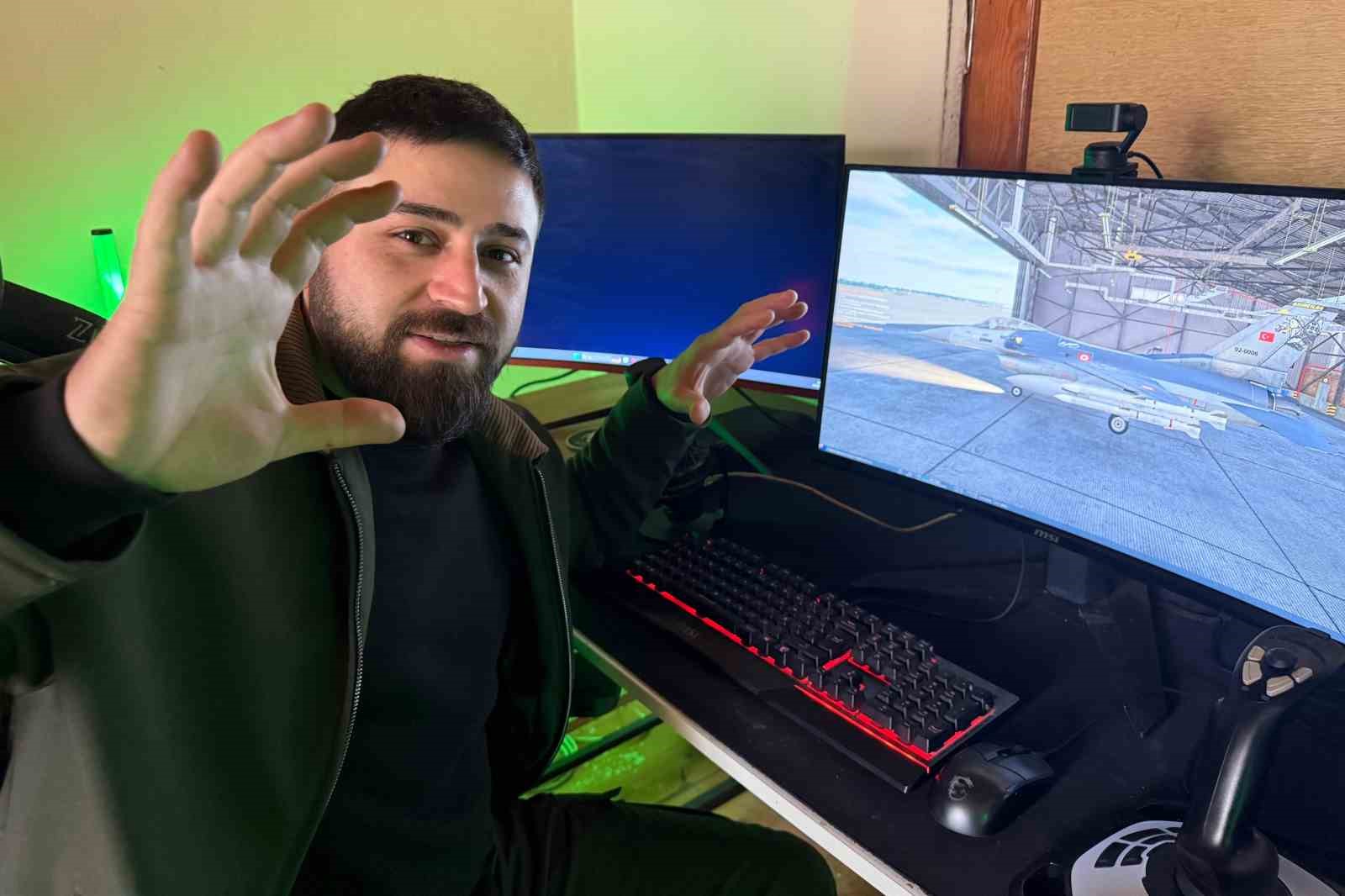 Youtuber gençten çatı katından sanal F-16 eğitimi