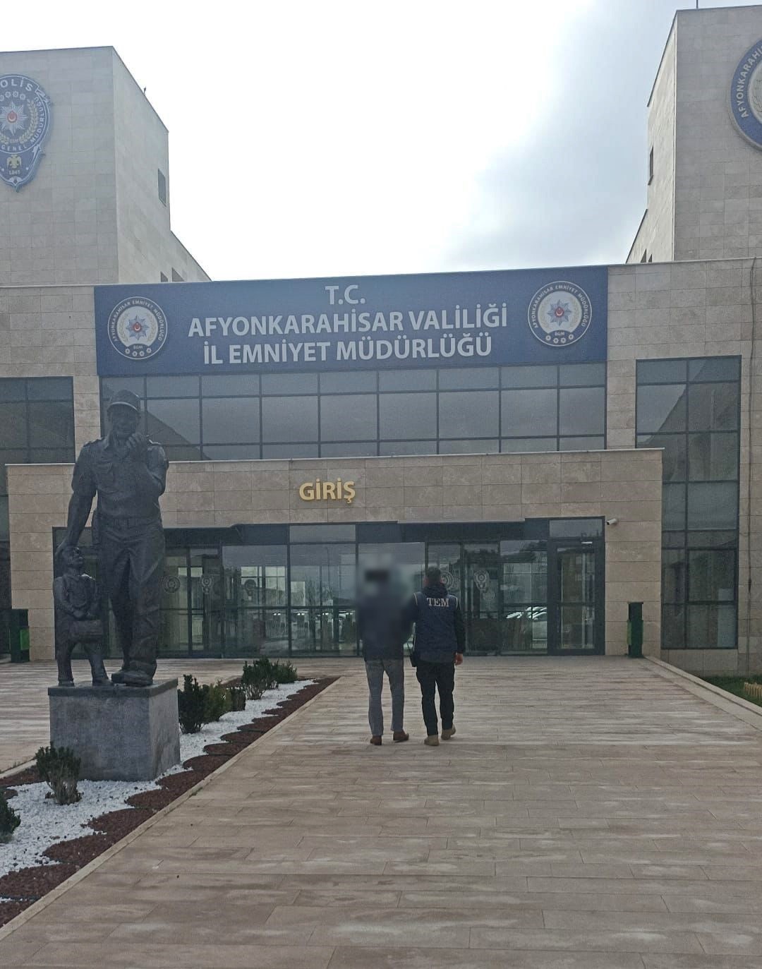 FETÖ’den aranan eski komiser yardımcısını polis yakaladı