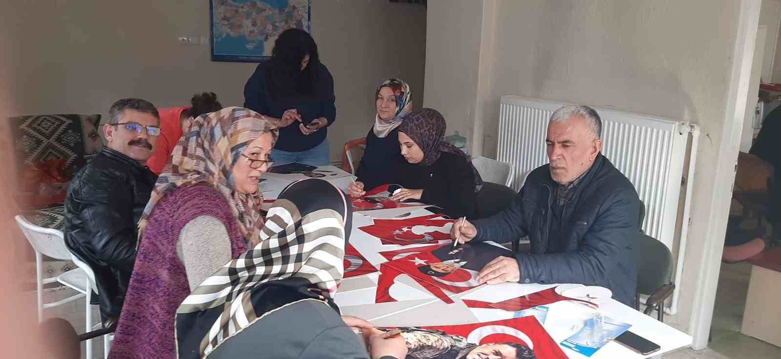 Akşehir’de şehitlerin hatırası için anlamlı çalışma