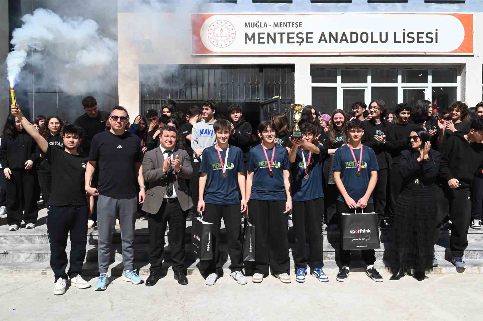 Muğla Menteşe Anadolu Lisesi’nde coşkulu karşılama