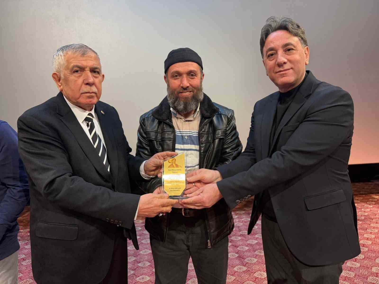 "Evereğin Velisi" filminin ödül töreni yapıldı