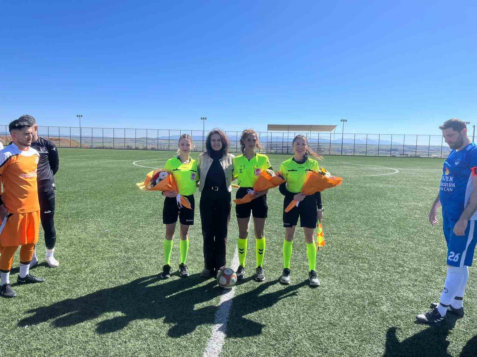 Başkan Yalım ve ekibi tüm gün çeşitli etkinliklerde vatandaşla bir araya geldi