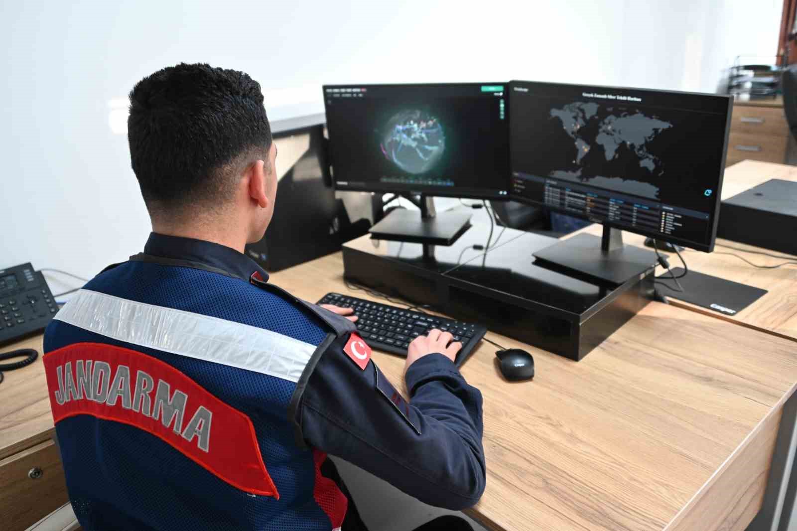 Gaziantep’te 2 milyar TL’lik siber dolandırıcılık operasyonunda 16 kişi tutuklandı