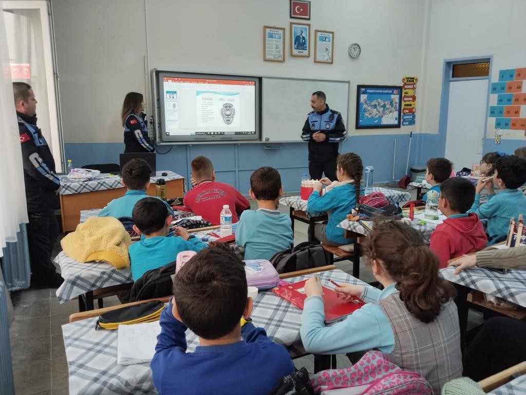 Zabıtadan öğrencilere meslek tanıtımı