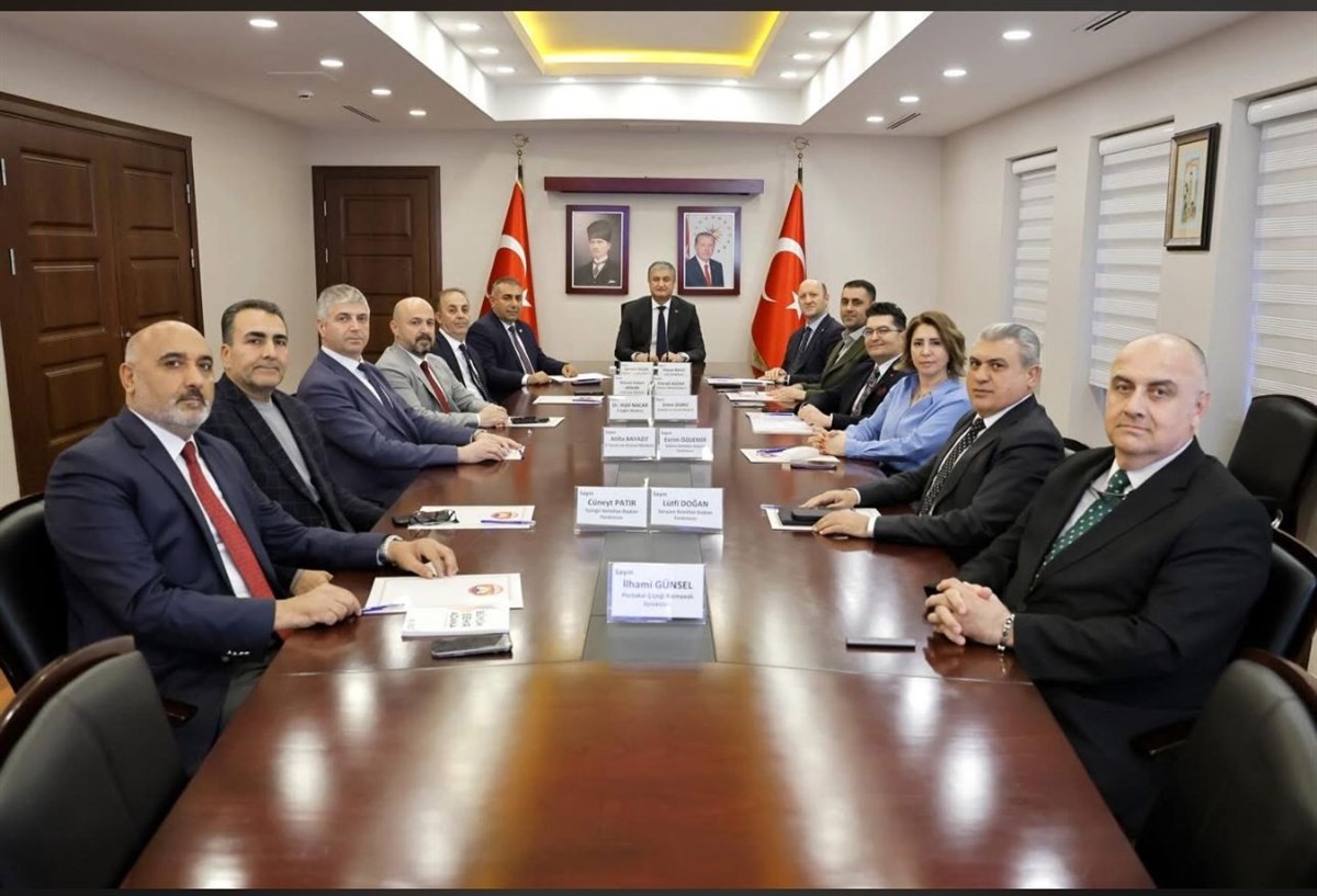 Uluslararası Adana Portakal Çiçeği Karnavalı hazırlıkları değerlendirildi