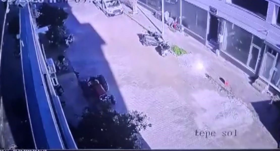 Buldan’daki 5.1’lik deprem ve artçı sarsıntılar güvenlik kamerasına yansıdı