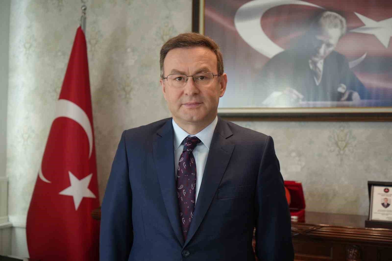 Cumhurbaşkanı Erdoğan’dan ödül alan Kaymakam Demirelli: "İdareci mazeret üretmez, imkansızlıklar içinde başarır"