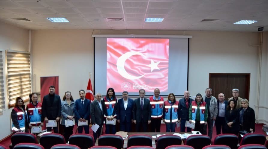 Bayındır Sosyal Yardımlaşma Vakfı, çalışma performansı ile İzmir’de birinci oldu