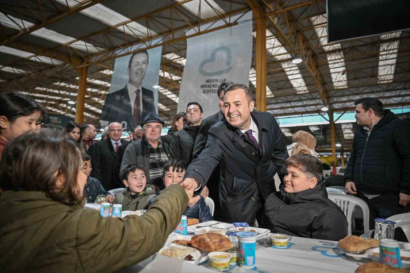 Başkan Akın Havranlı hemşehrileriyle aynı sofrada buluştu