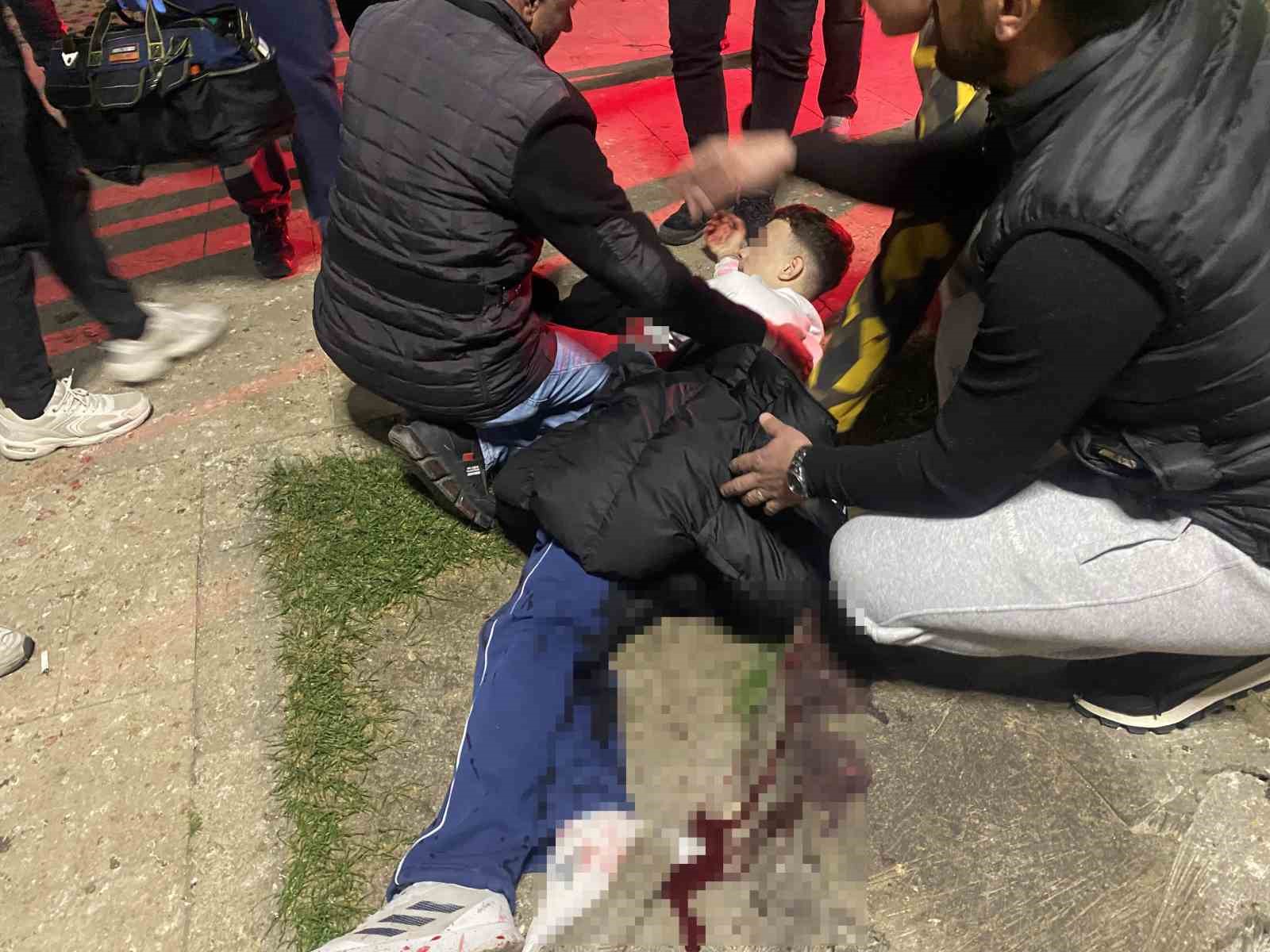 Bursa’da parkta bıçaklı kavga: 16 yaşındaki çocuk yaralandı