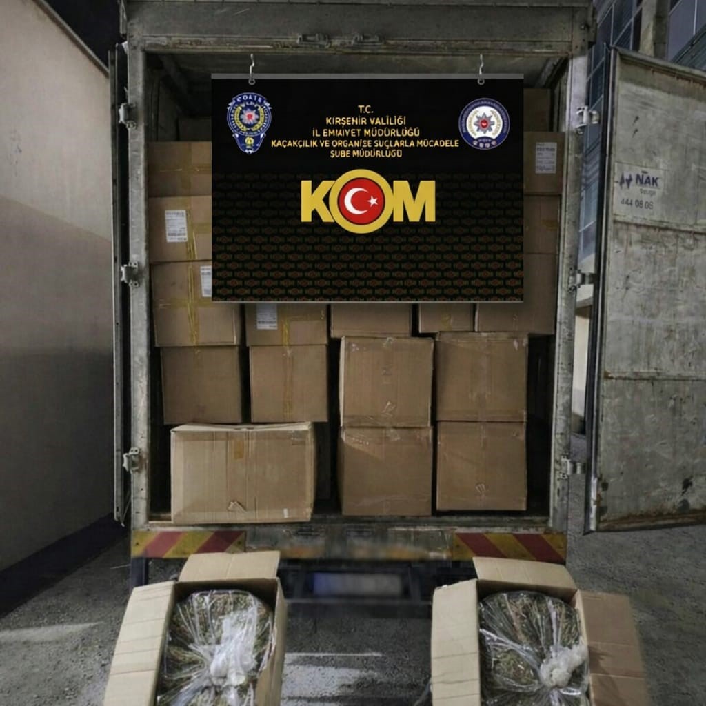 Kırşehir’de 1 ton kıyılmış kaçak tütün ele geçirildi