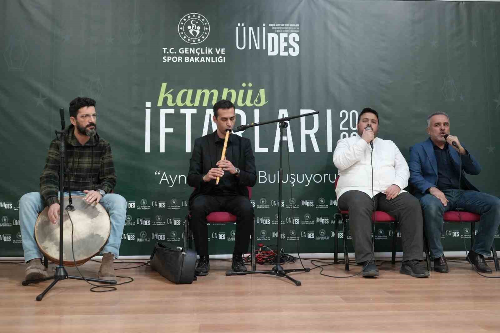 Kampüs iftarlarında birlik beraberlik ruhu