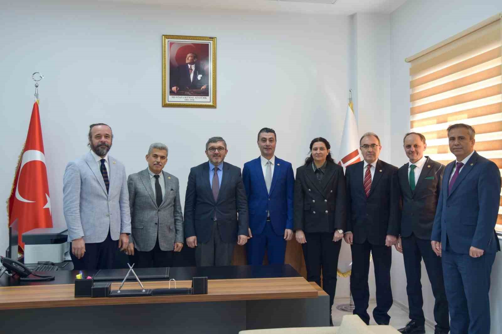 BŞEÜ Diş Hekimliği Fakültesinde devir teslim töreni