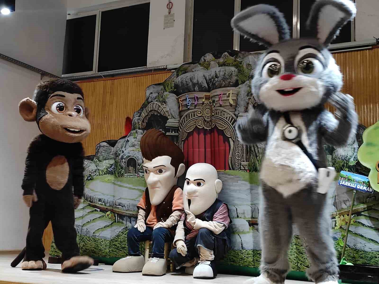 Türkeli’de "Akıllı Tavşan Momo" ile çevre bilinci kazandırıldı