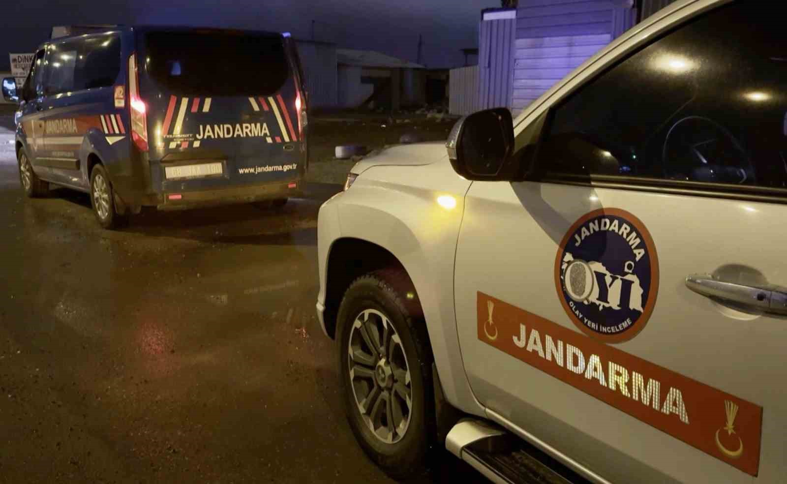 Aksaray’da 3 çocuk 1 genci darp edip bıçakla ağır yaraladı: 1 tutuklama