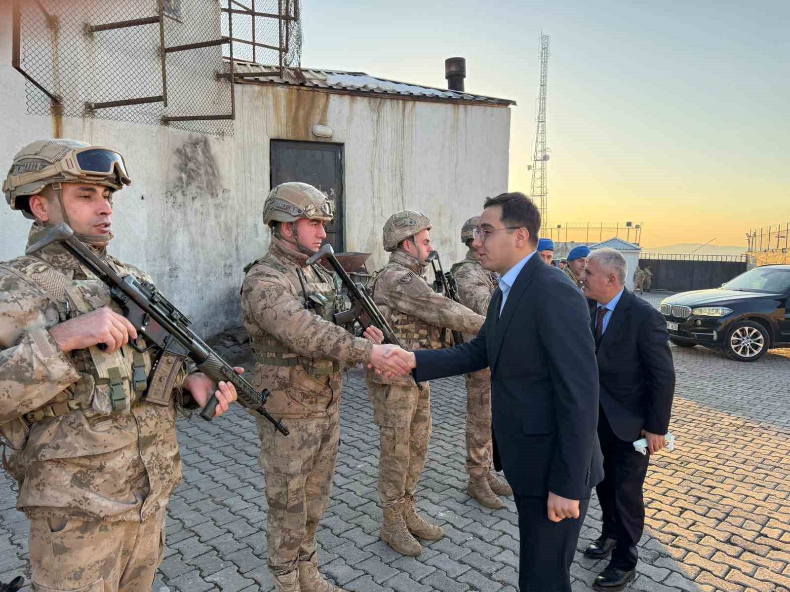 Kaymakam Öztaş, jandarma personeli ile iftarda buluştu