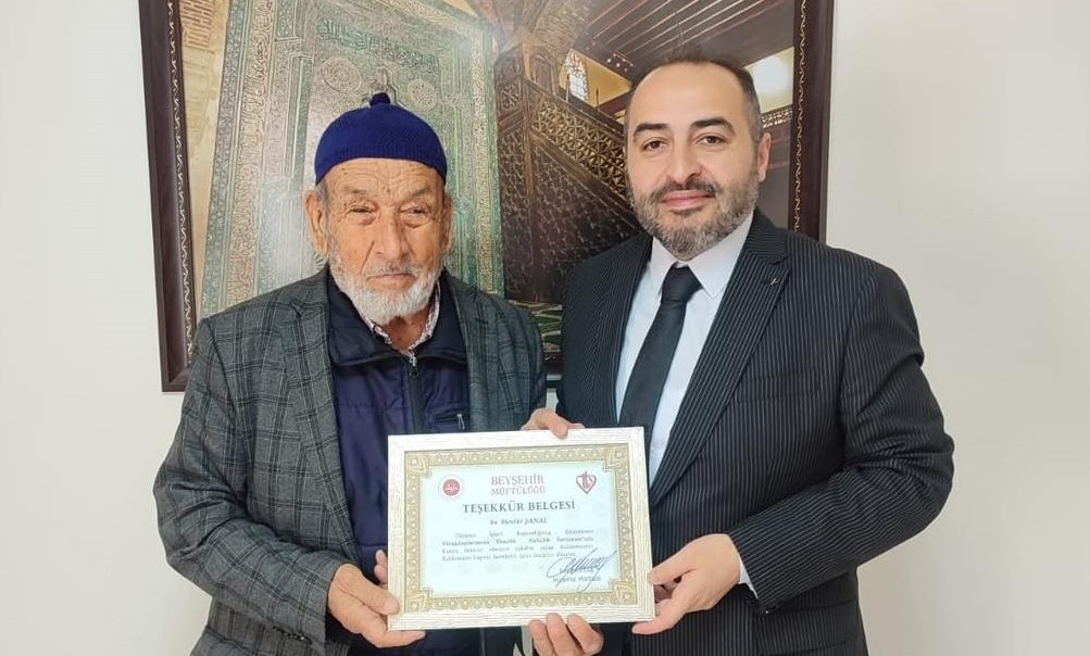 Beyşehirli 84 yaşındaki hafız Konya ikincisi oldu