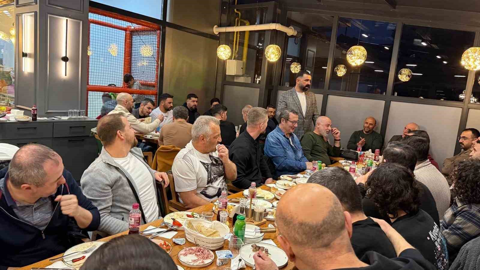 Eskişehir Güreş İl Temsilciliği ailesi iftarda buluştu