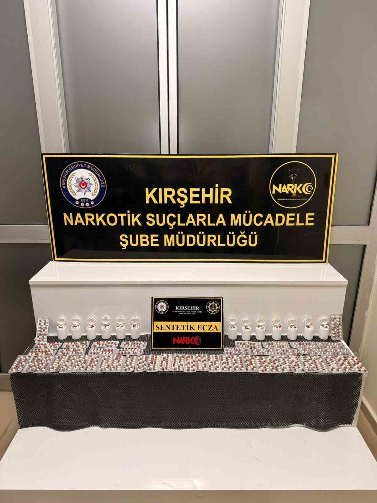 Kırşehir’de polis, bin 387 adet uyuşturucu madde ele geçirdi