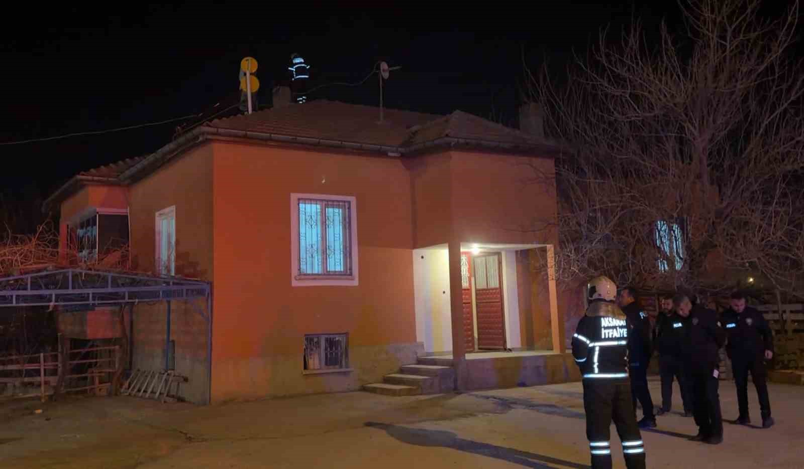 Aksaray’da müstakil evde baca yangını paniğe neden oldu