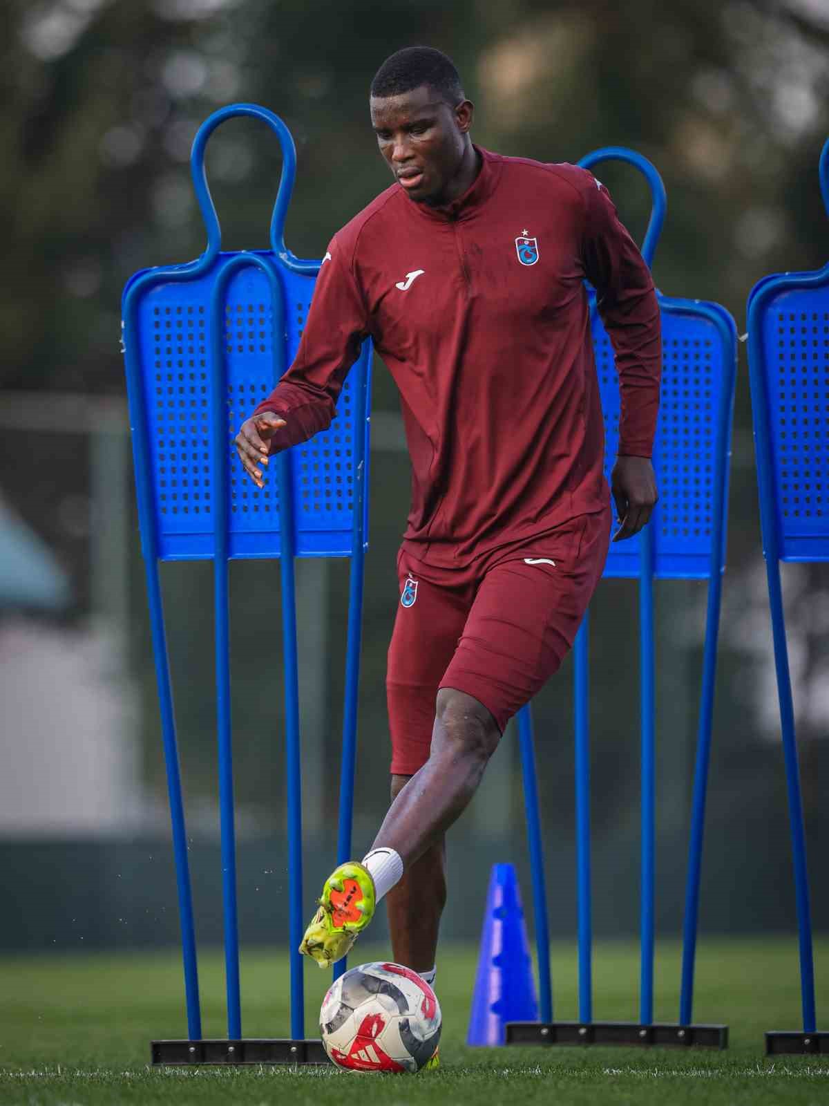 Onuachu, kulüp tarihine geçmeye hazırlanıyor