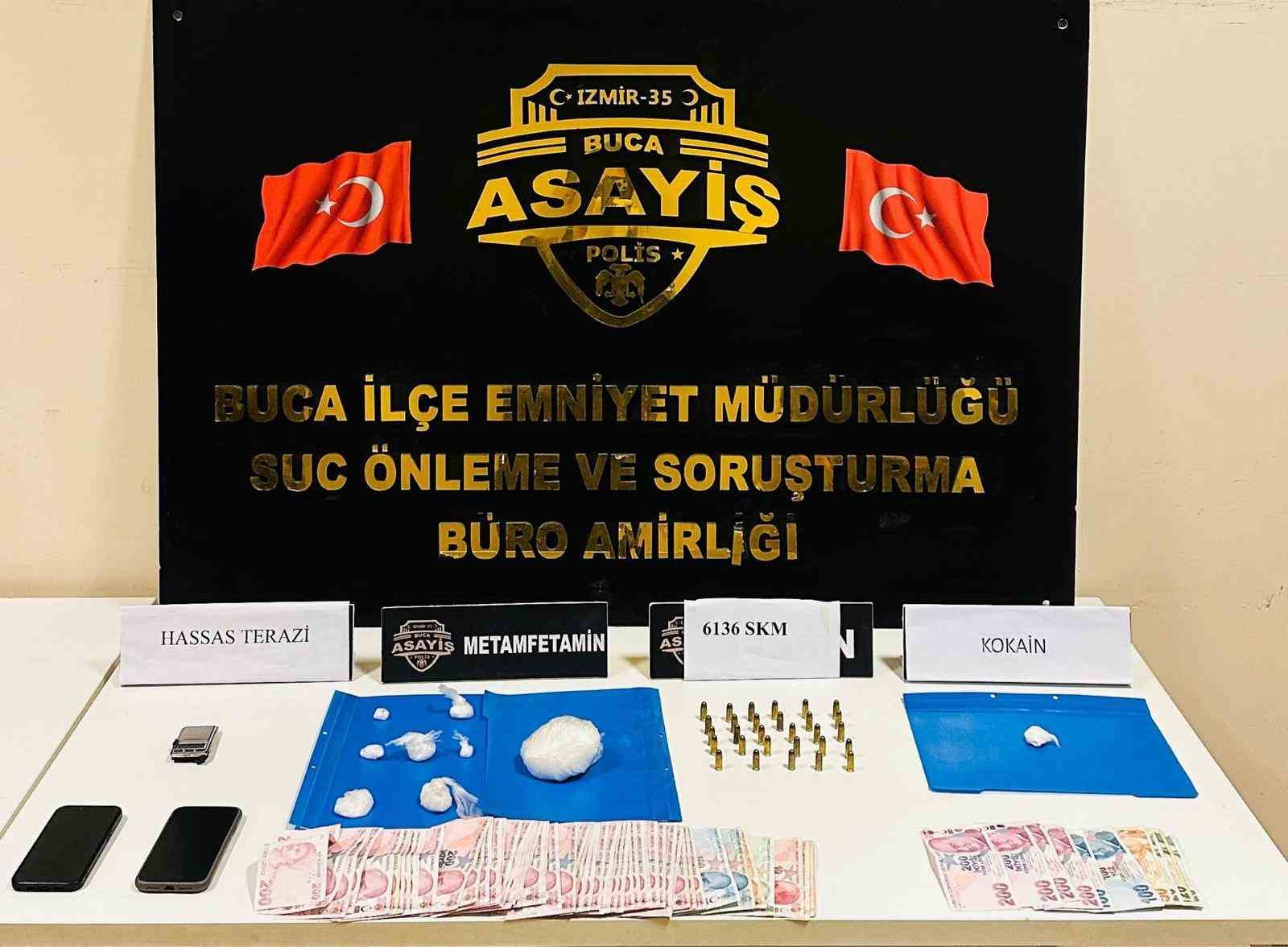 İzmir’de uyuşturucu operasyonu: 2 gözaltı