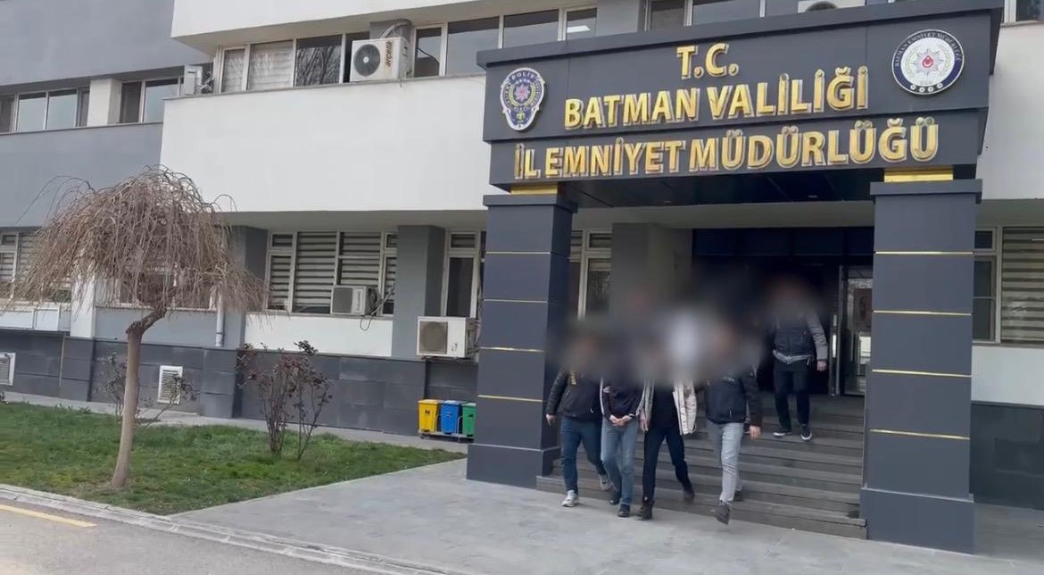 Batman’da alıkonulan şahıs kurtarıldı: 5 kişi tutuklandı