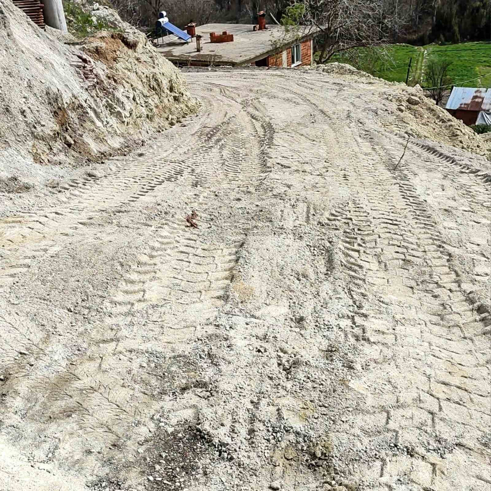 Çameli Belediyesinde engelli vatandaşlar için yol çalışması