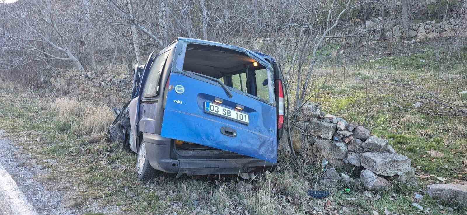 Hurdaya dönen araçlarda 1 kişi öldü, bir kişi yaralandı