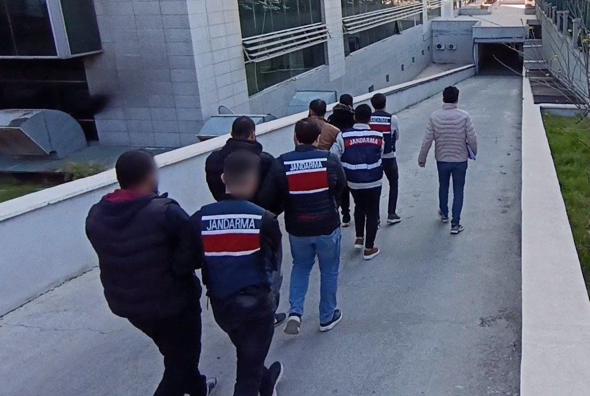 Mersin’de DEAŞ operasyonu: 3 tutuklama