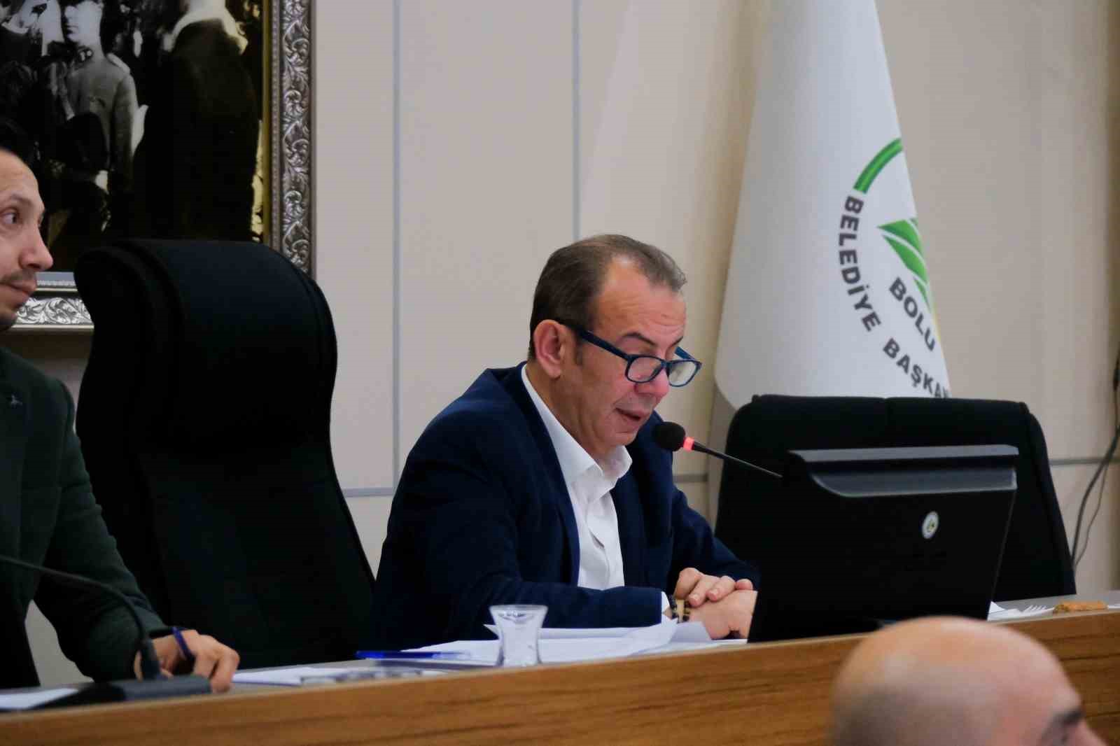 Tanju Özcan’ın hem mağdur hem sanık olduğu şantaj ve tehdit soruşturmasının iddianamesi kabul edildi