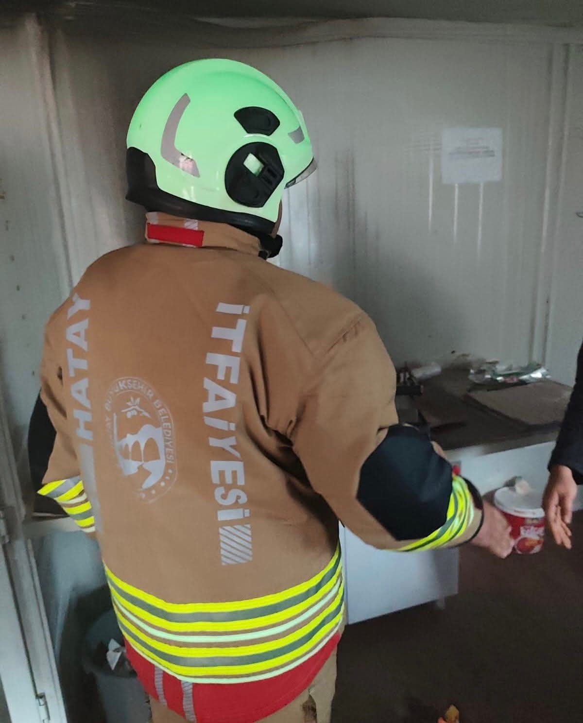 Kumlu’da ev yangını