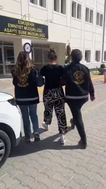 Eskişehir’de 38 yıl hapis cezası bulunan kadın yakalandı