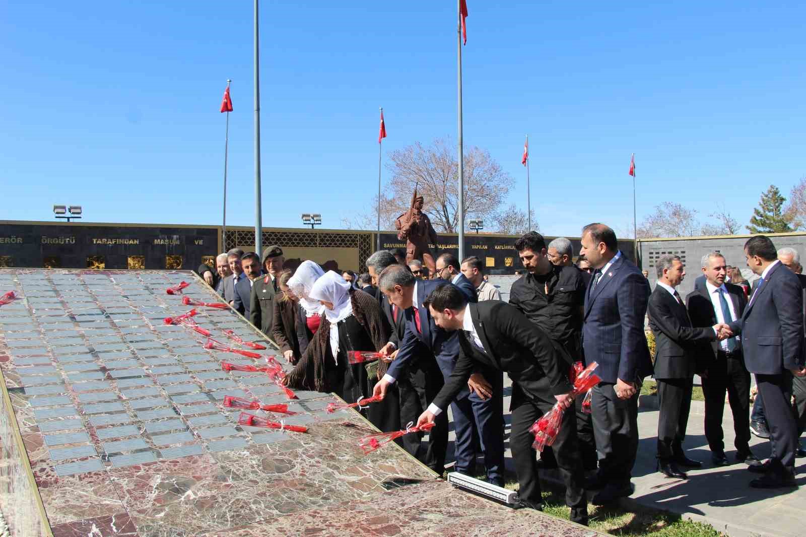Şırnak’ta Çanakkale Zaferi ve şehitleri anıldı