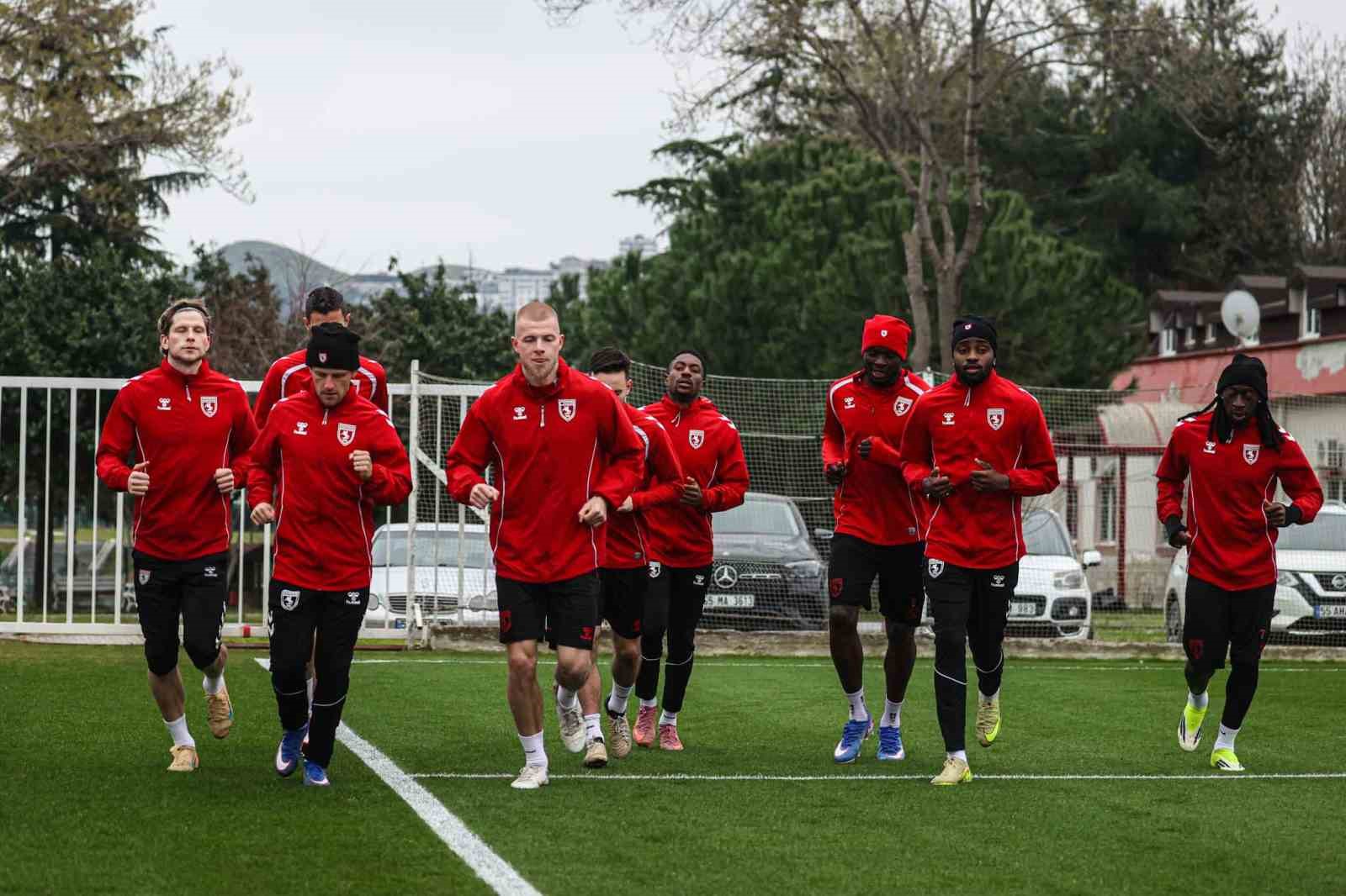 Samsunspor’da hedef çeyrek final