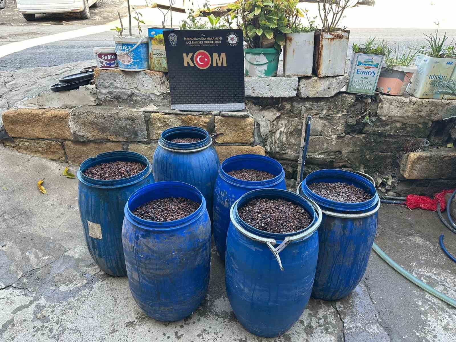 Hatay’da 790 litre kaçak alkol ele geçirildi